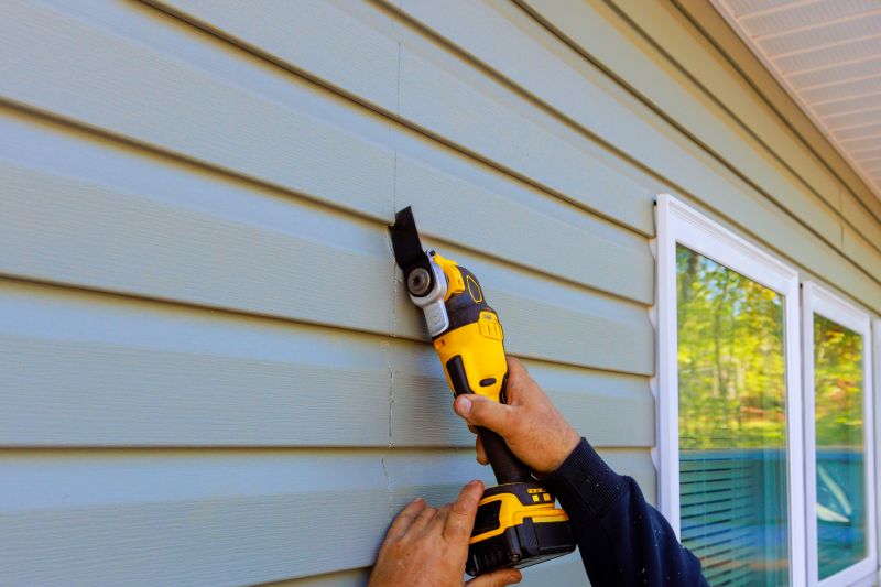 Using Proper Tools for Vinyl Siding